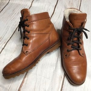 BLONDO Tan Leather Lace Up Ankle Boots Size 9